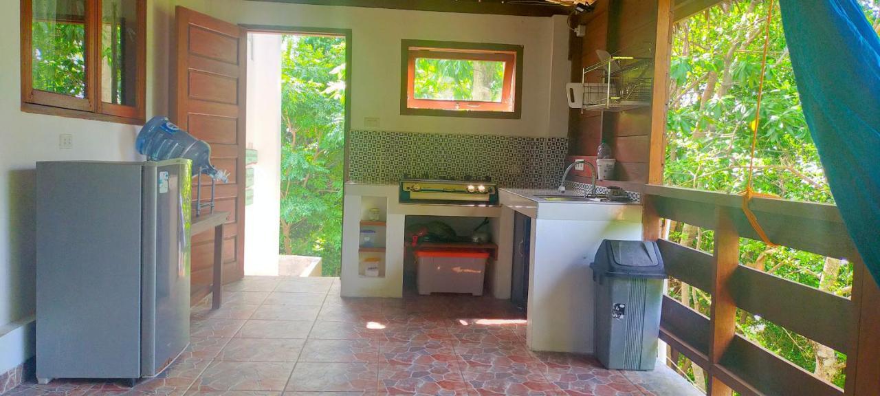 Treetop Guesthouse And Bungalows Sabang  Εξωτερικό φωτογραφία
