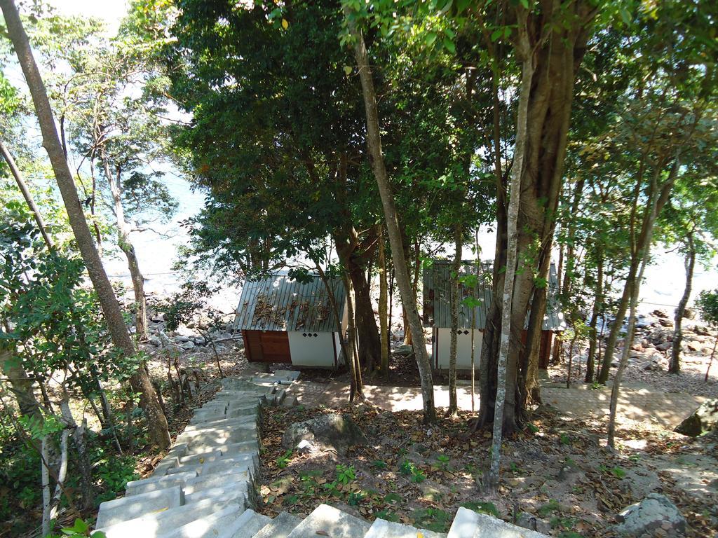 Treetop Guesthouse And Bungalows Sabang  Εξωτερικό φωτογραφία