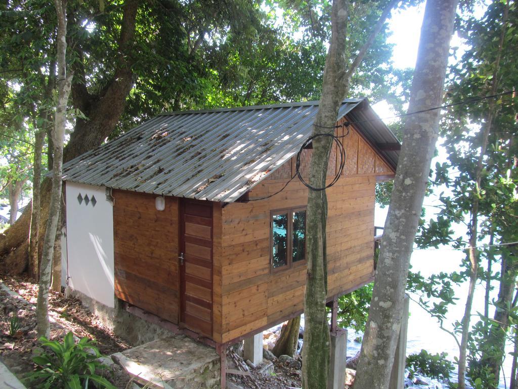 Treetop Guesthouse And Bungalows Sabang  Εξωτερικό φωτογραφία